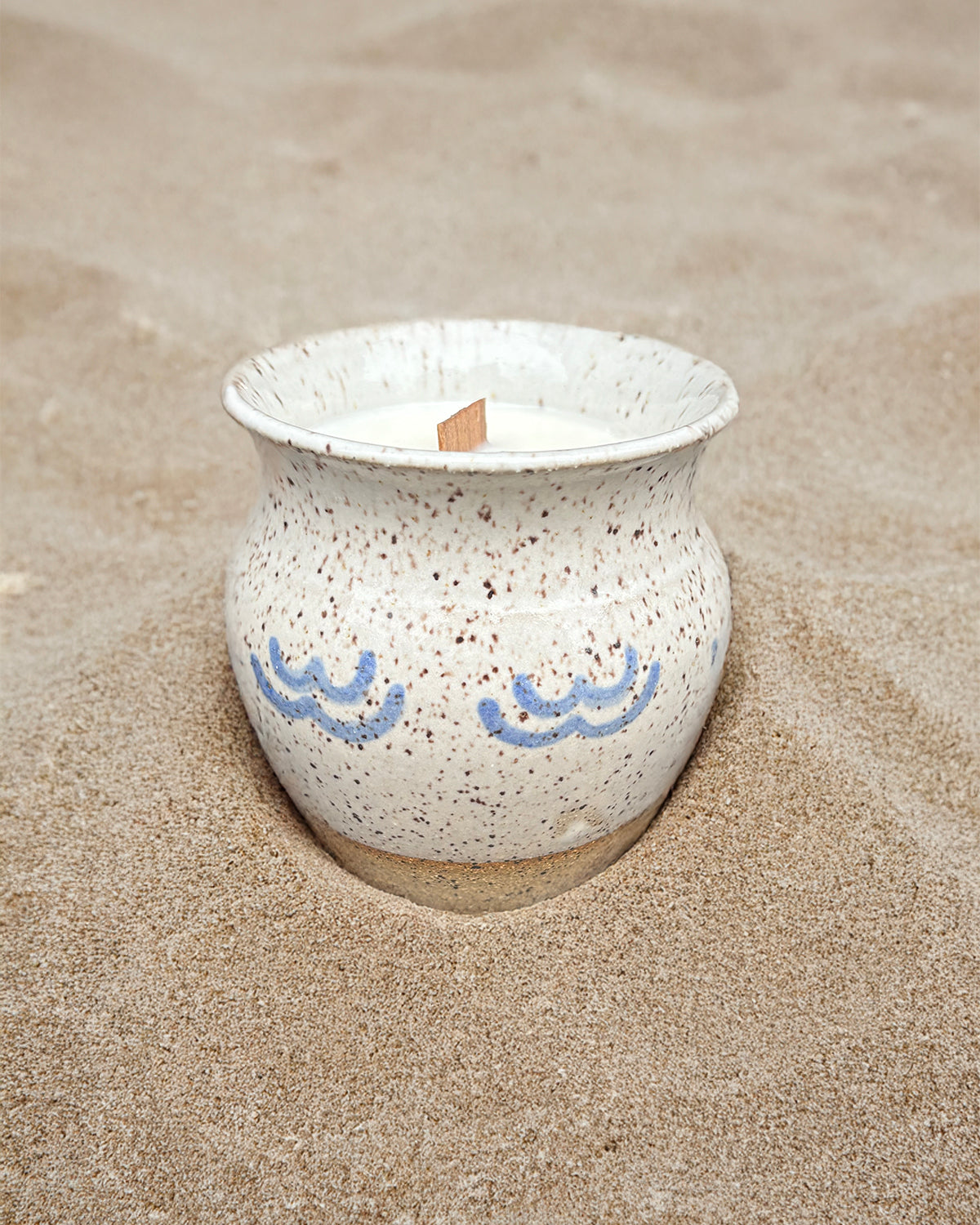 Sunwray Ceramic Wave Candle